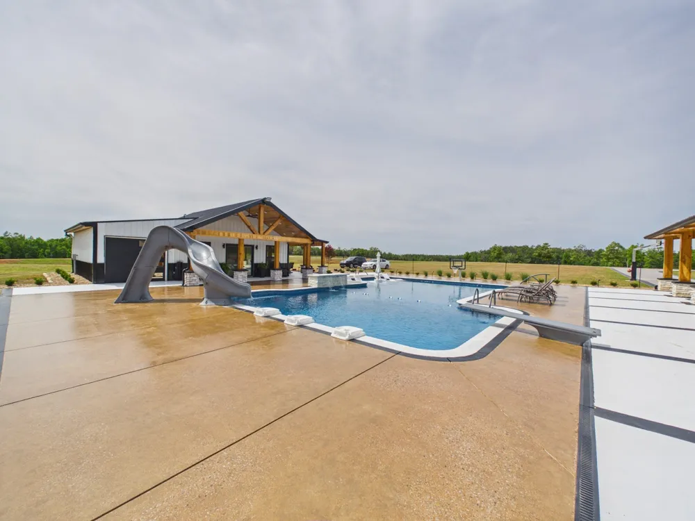 2805 Kendrick Road Michie, TN 38357