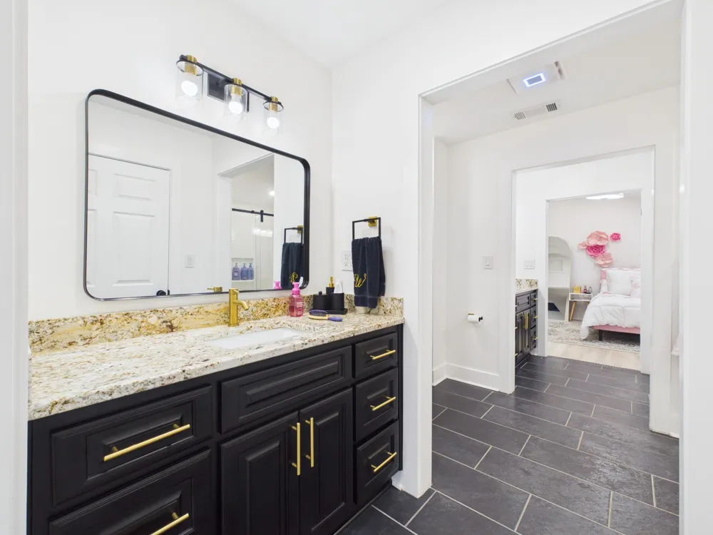 2805 Kendrick Road Michie, TN 38357