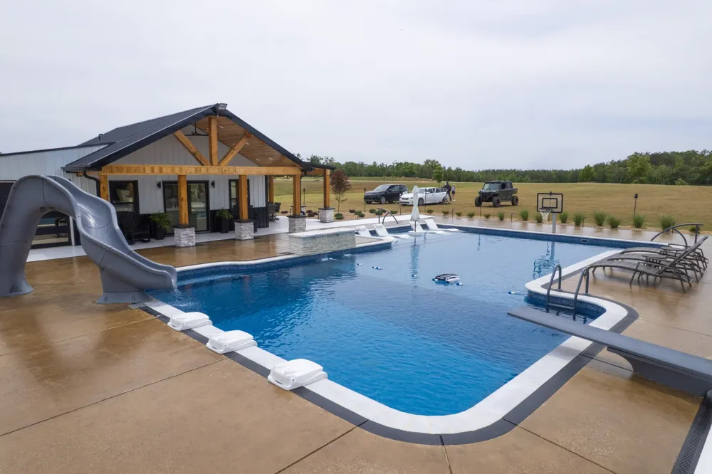 2805 Kendrick Road Michie, TN 38357