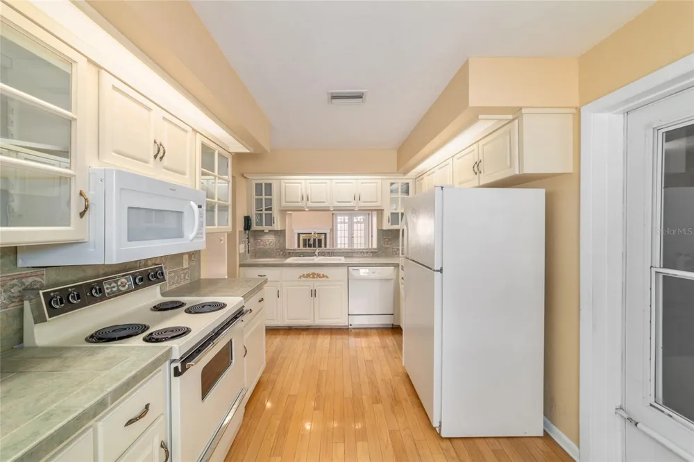 1927 SE 37TH COURT CIRCLE ocala, FL 34471