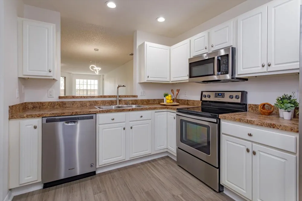 671 POST OAK CIRCLE #107 Altamonte Springs, FL 32701