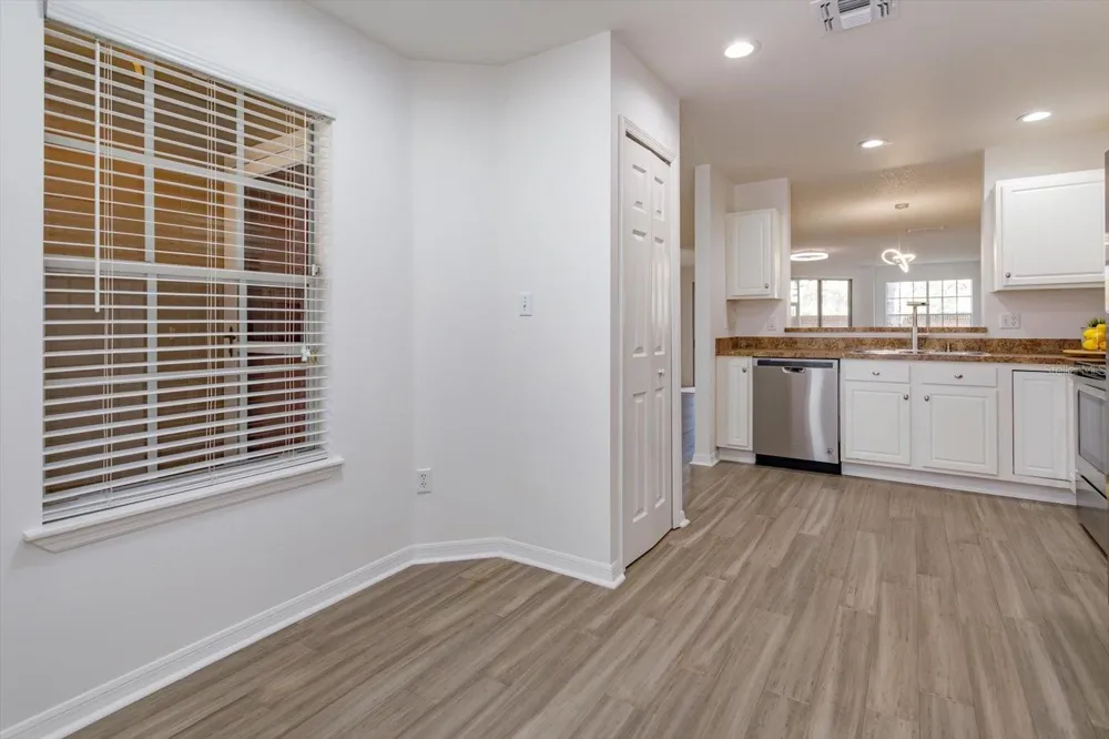 671 POST OAK CIRCLE #107 Altamonte Springs, FL 32701