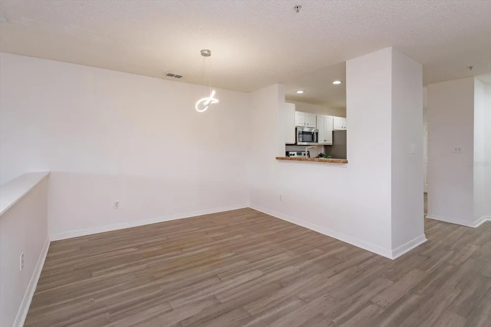 671 POST OAK CIRCLE #107 Altamonte Springs, FL 32701
