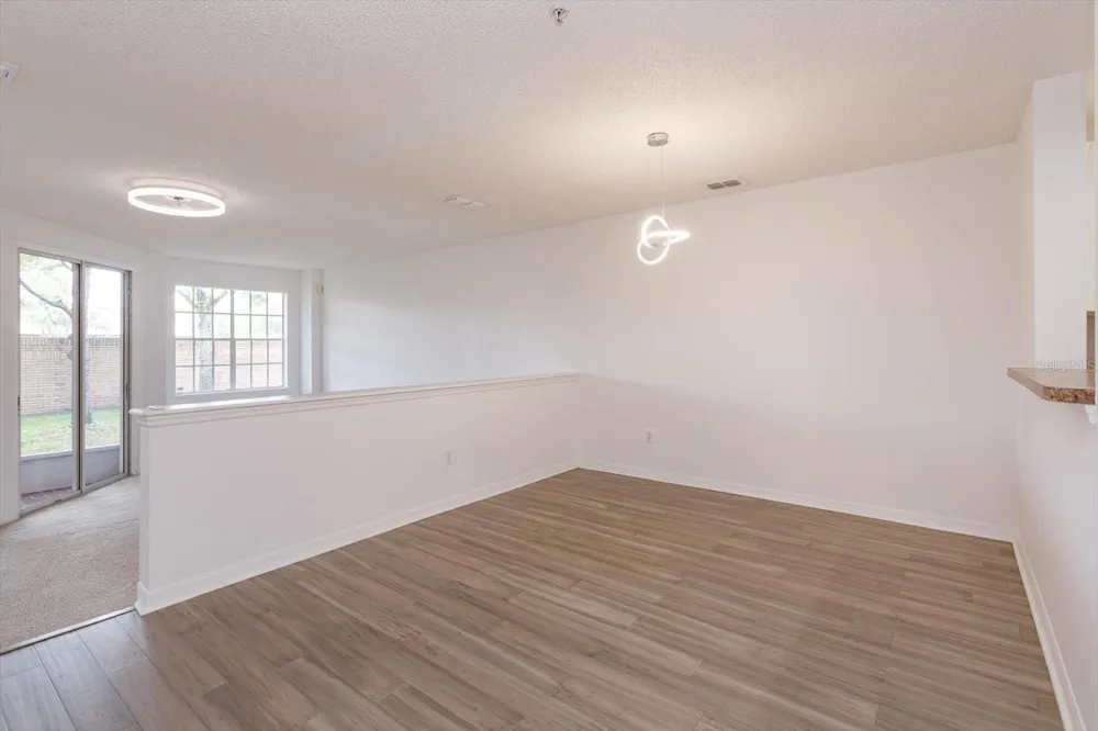 671 POST OAK CIRCLE #107 Altamonte Springs, FL 32701