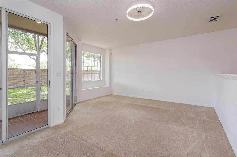 671 POST OAK CIRCLE #107 Altamonte Springs, FL 32701