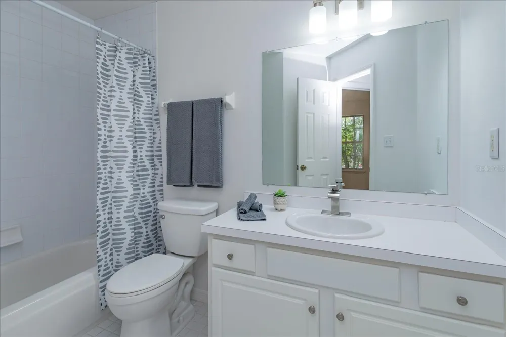671 POST OAK CIRCLE #107 Altamonte Springs, FL 32701