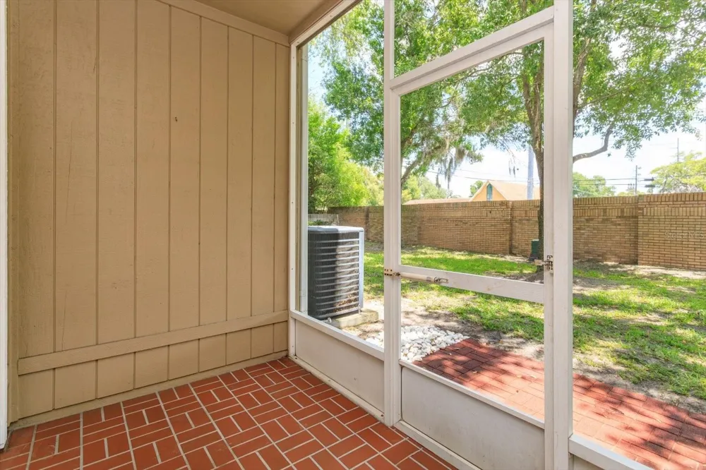 671 POST OAK CIRCLE #107 Altamonte Springs, FL 32701