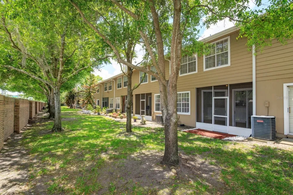 671 POST OAK CIRCLE #107 Altamonte Springs, FL 32701