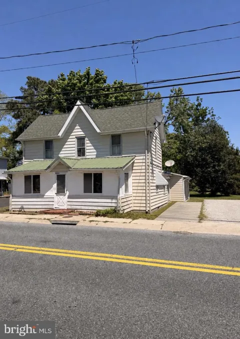 211 E LILLIAN STREET