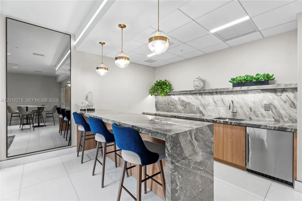 888 Brickell Key Dr #1702 Miami, FL 33131