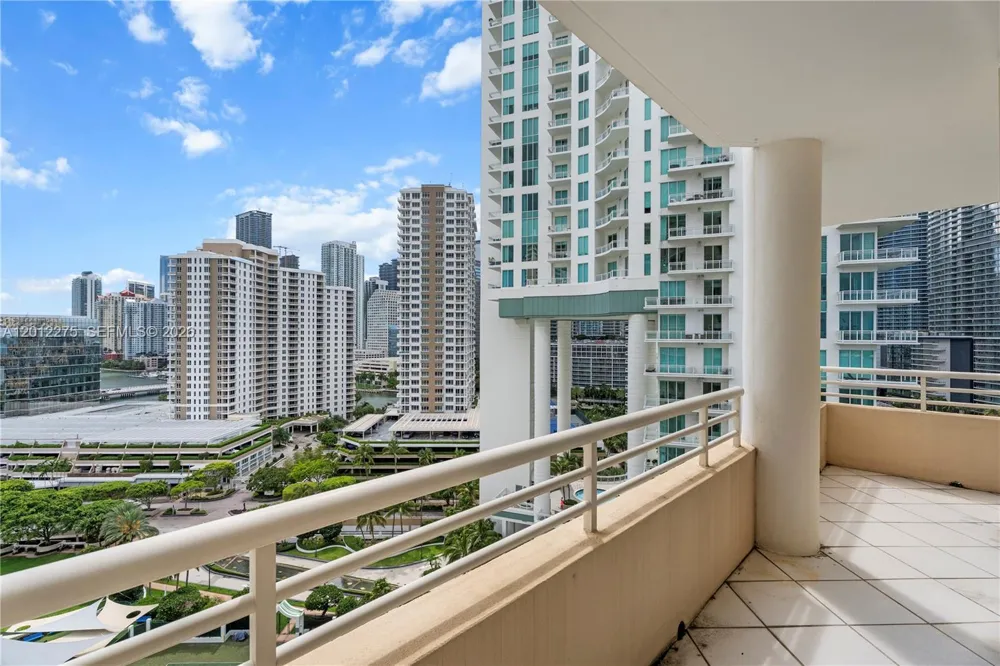 888 Brickell Key Dr #1702 Miami, FL 33131