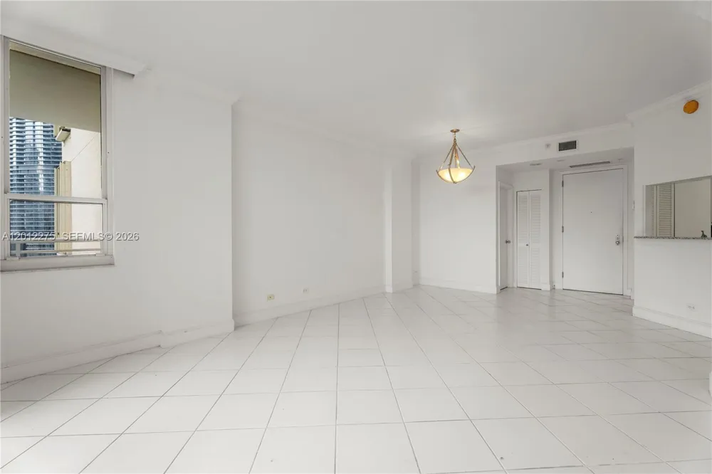 888 Brickell Key Dr #1702 Miami, FL 33131