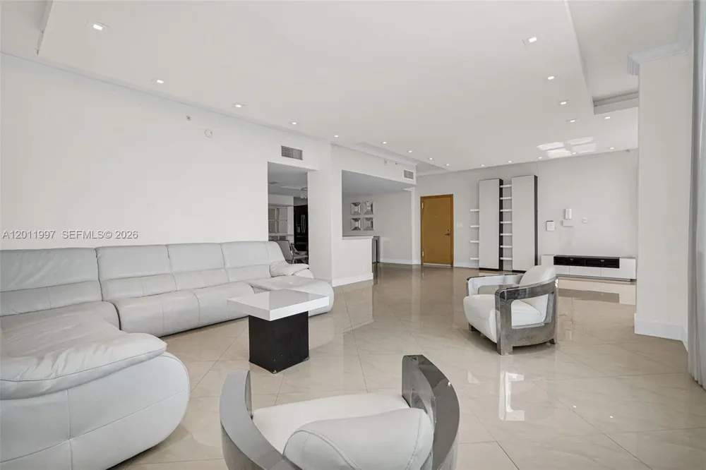 3001 S Ocean Dr #1611 Hollywood, FL 33019