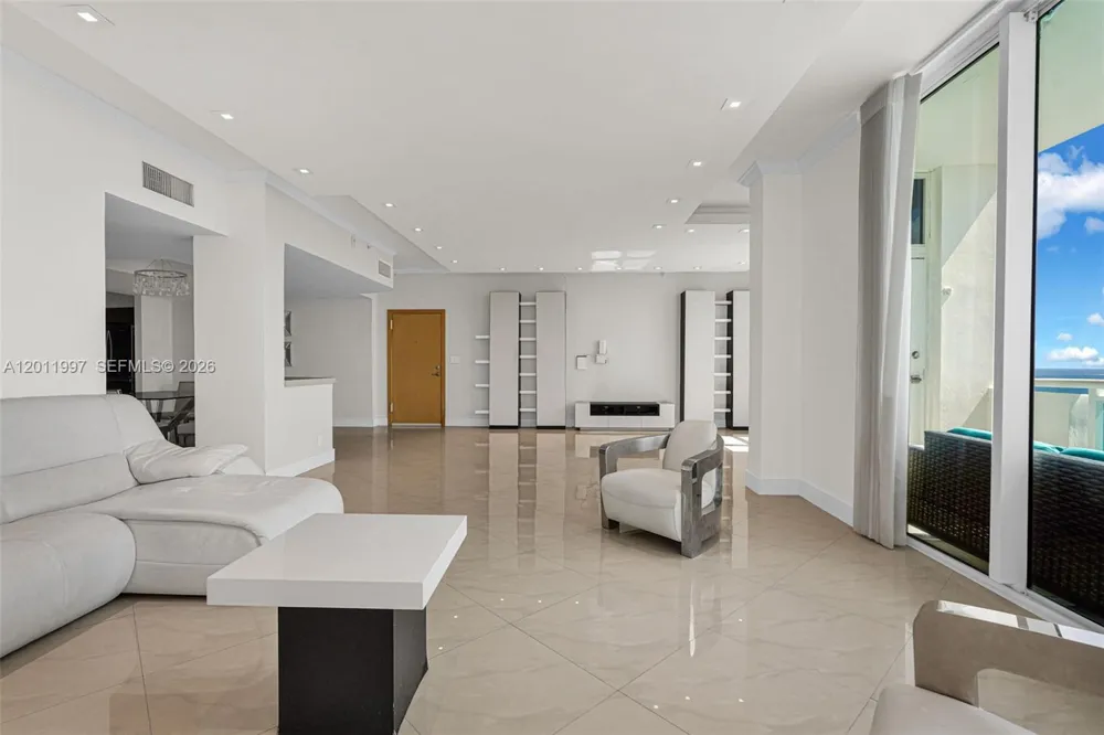 3001 S Ocean Dr #1611 Hollywood, FL 33019