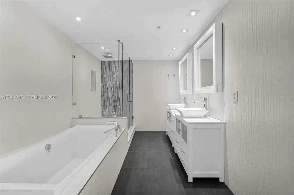 3001 S Ocean Dr #1611 Hollywood, FL 33019