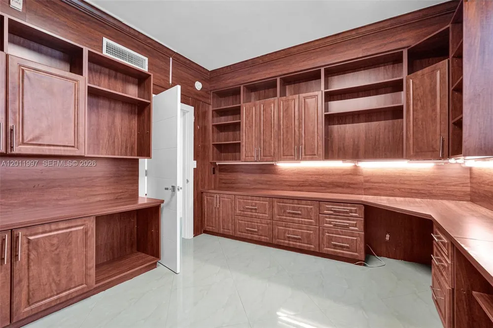 3001 S Ocean Dr #1611 Hollywood, FL 33019