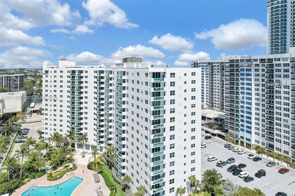 3001 S Ocean Dr #1611 Hollywood, FL 33019
