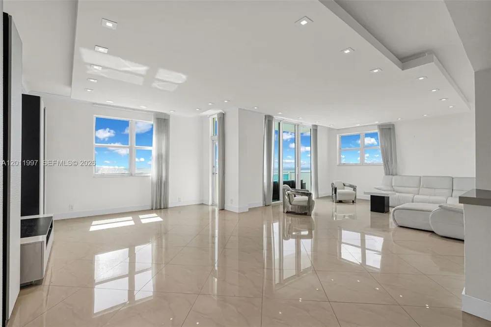 3001 S Ocean Dr #1611 Hollywood, FL 33019