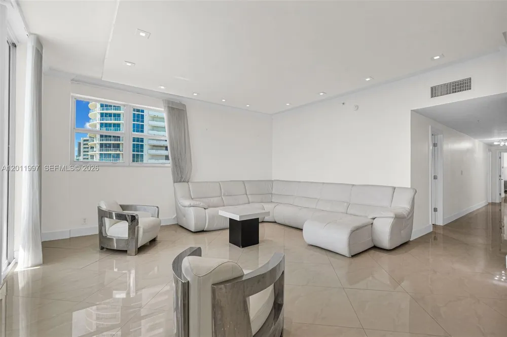 3001 S Ocean Dr #1611 Hollywood, FL 33019