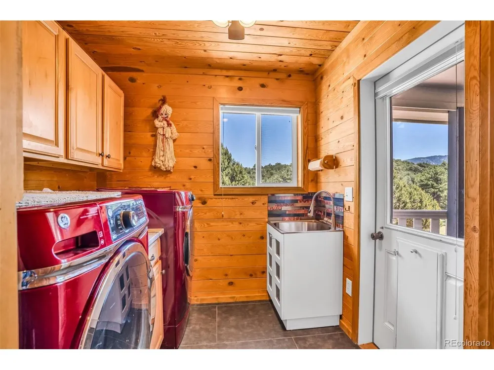 451 Thunder Trail Canon City, CO 81212