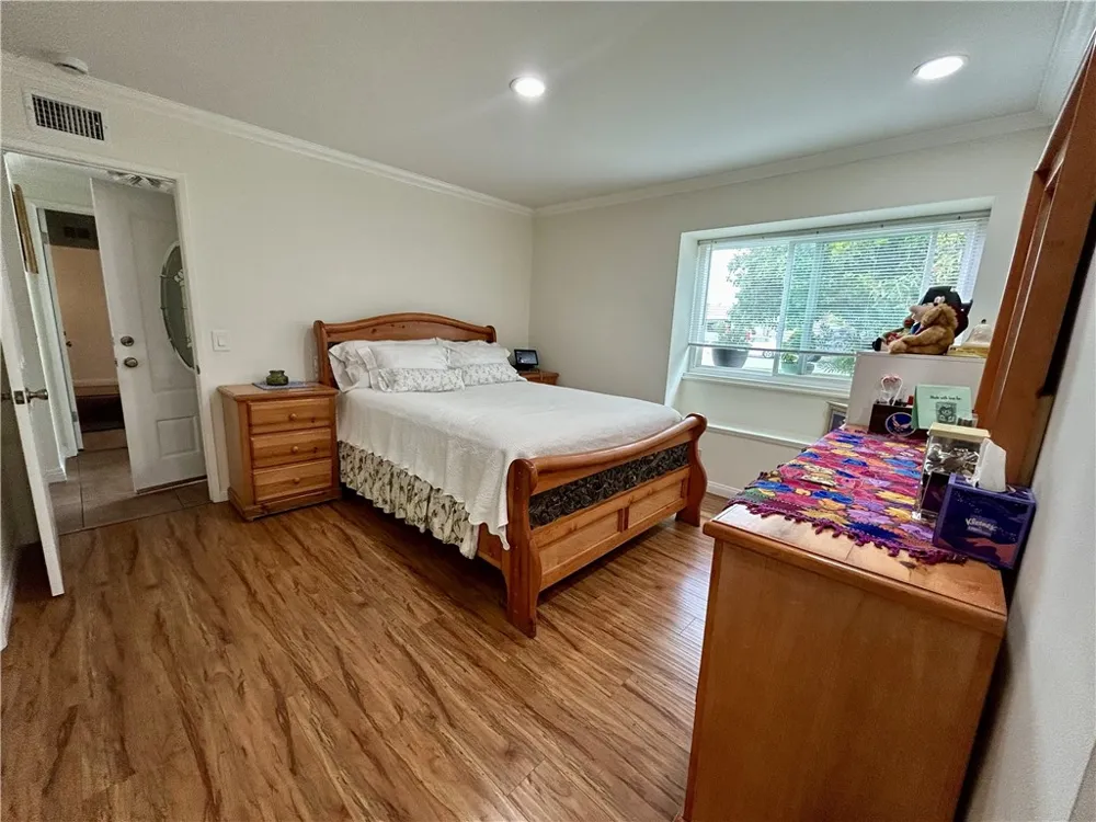 3062 W Teranimar Anaheim, CA 92804
