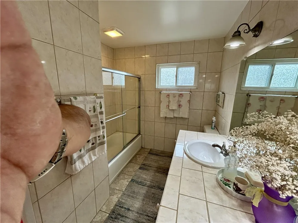 3062 W Teranimar Anaheim, CA 92804