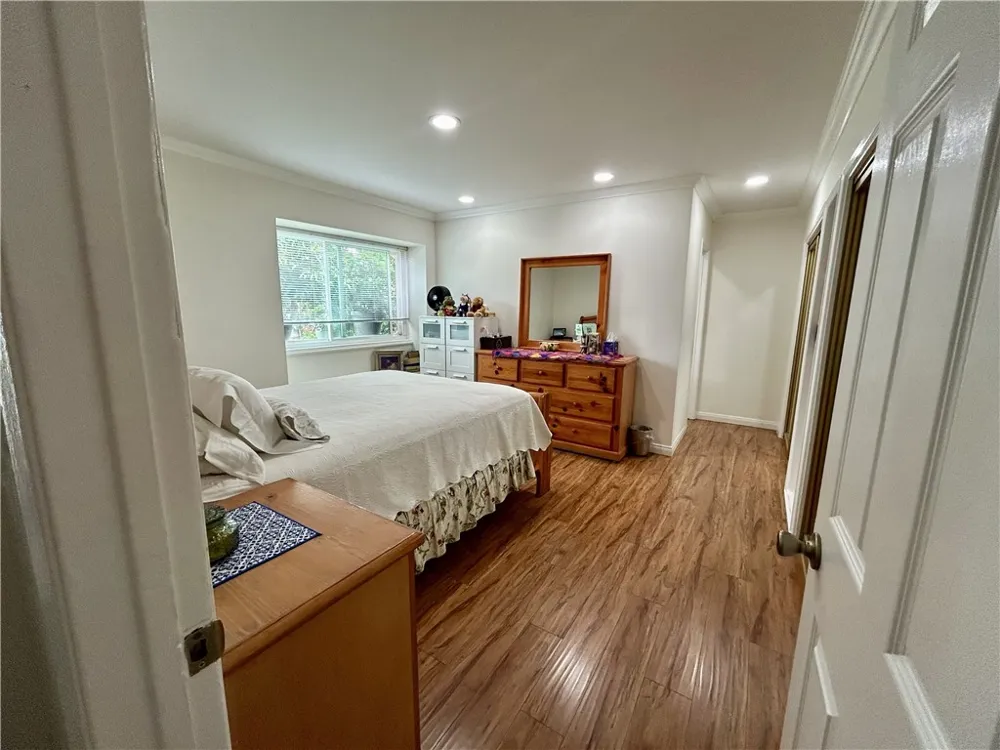 3062 W Teranimar Anaheim, CA 92804