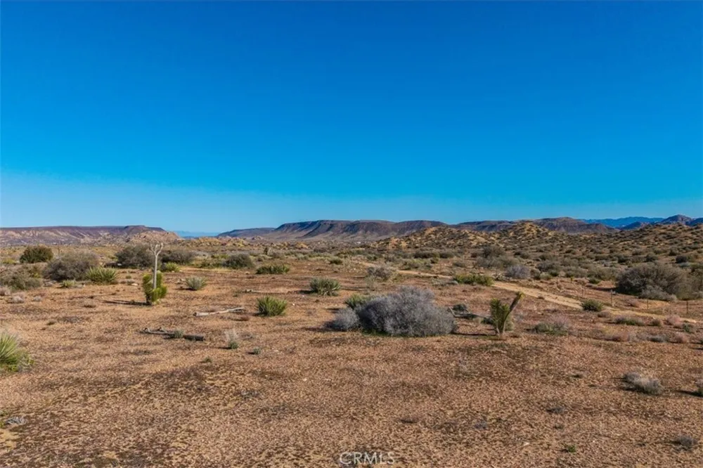 3263 Apache Pass Pioneertown, CA 92268