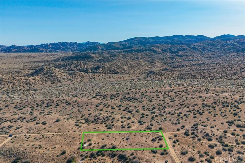 3263 Apache Pass Pioneertown, CA 92268