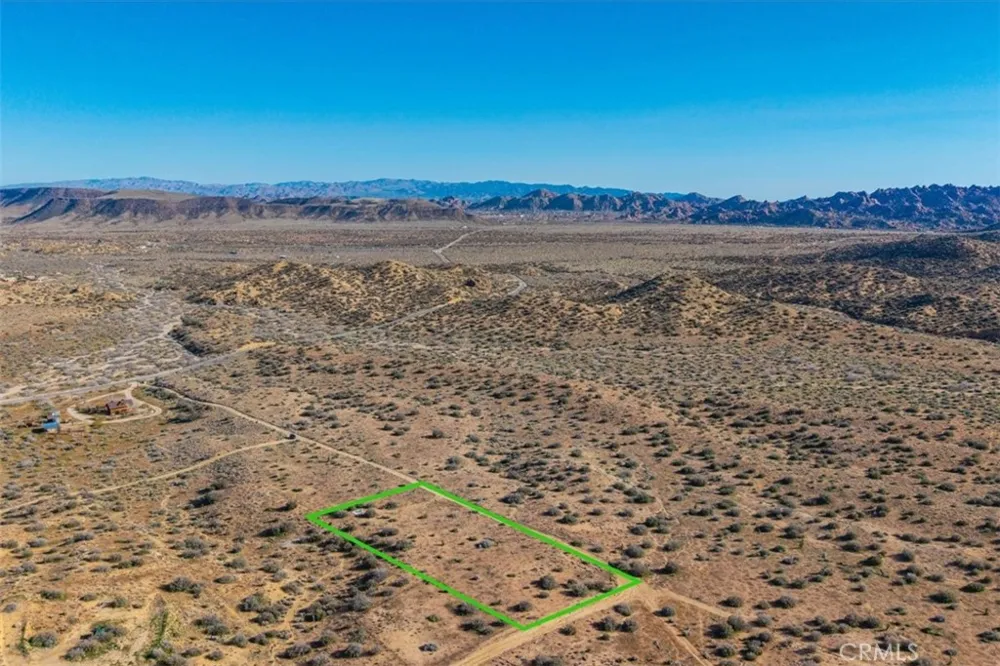 3263 Apache Pass Pioneertown, CA 92268