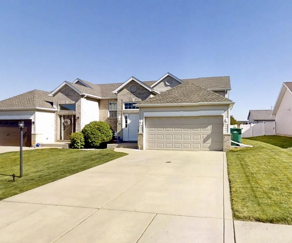3782 W 70th Place Merrillville, IN 46410