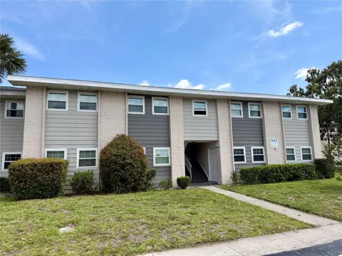 843 SKY LAKE CIRCLE #D