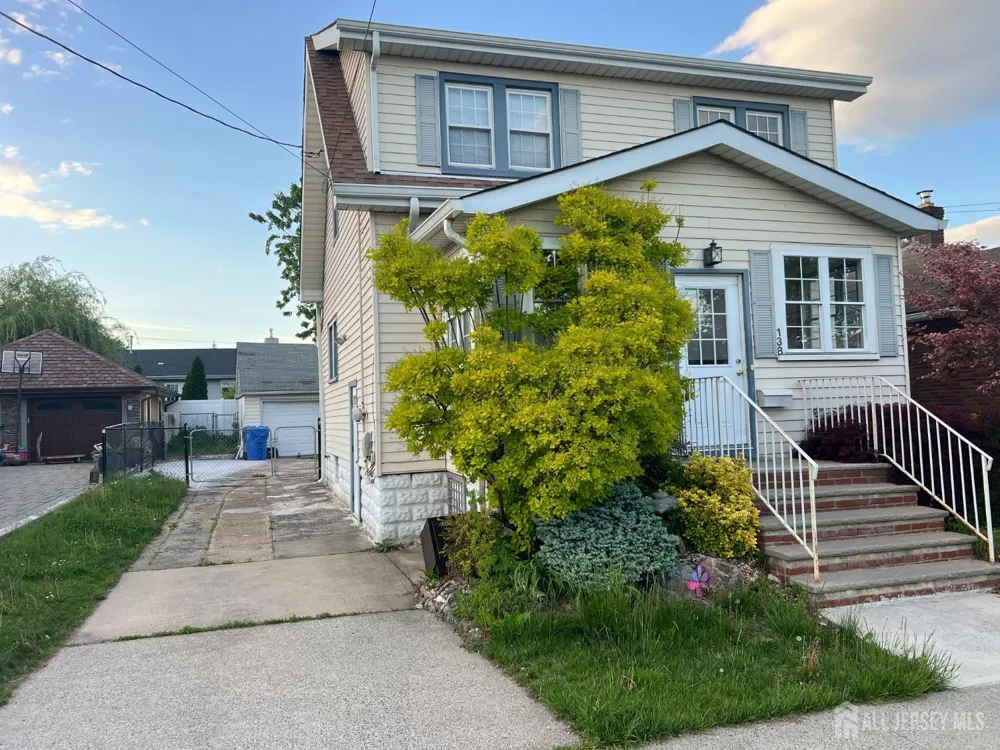 138 Luther Ave Avenue Hopelawn, NJ 08861