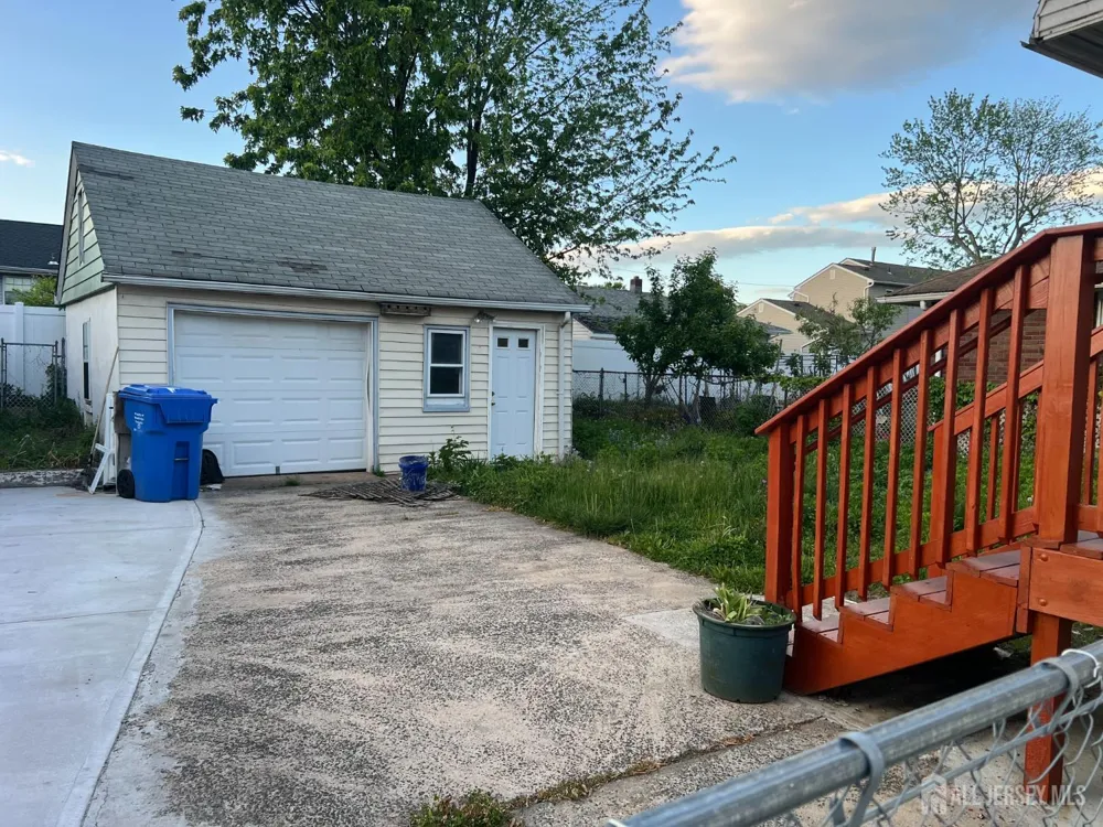 138 Luther Ave Avenue Hopelawn, NJ 08861