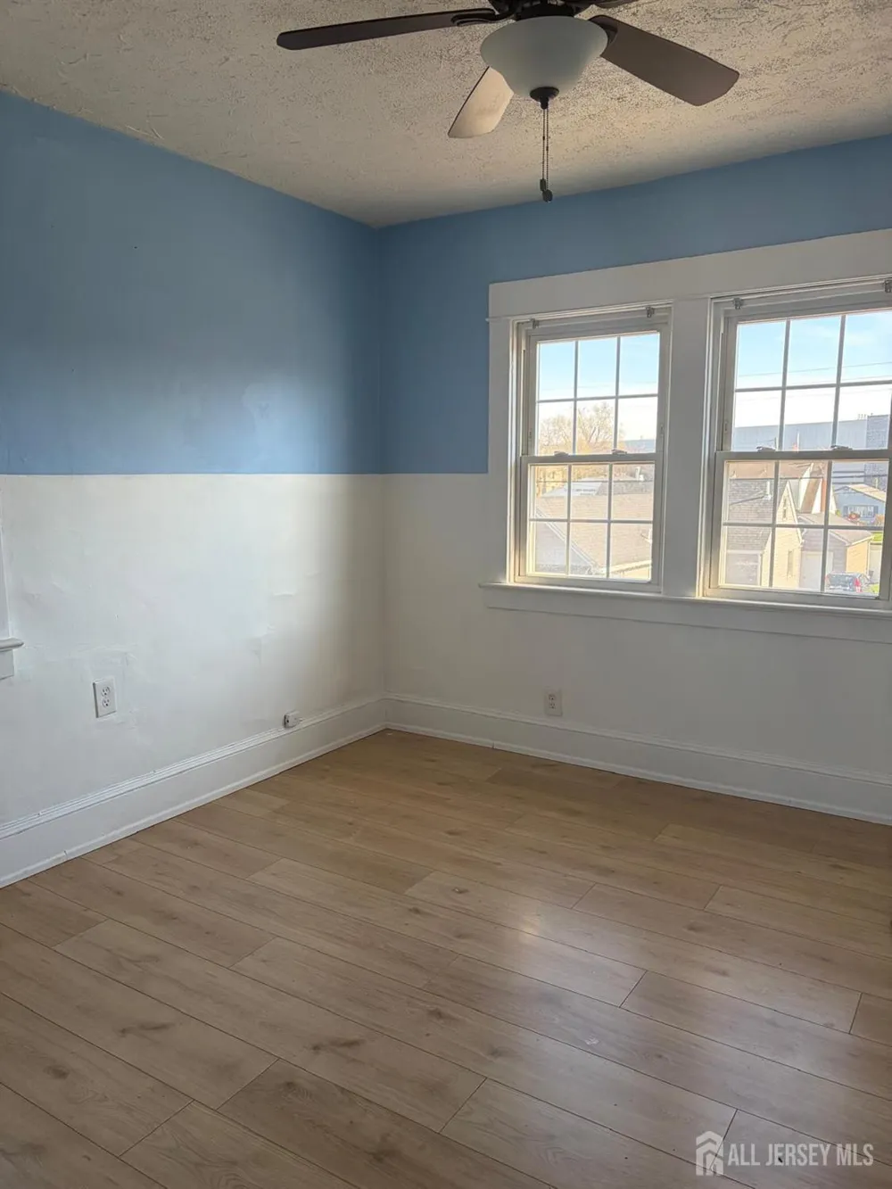 138 Luther Ave Avenue Hopelawn, NJ 08861