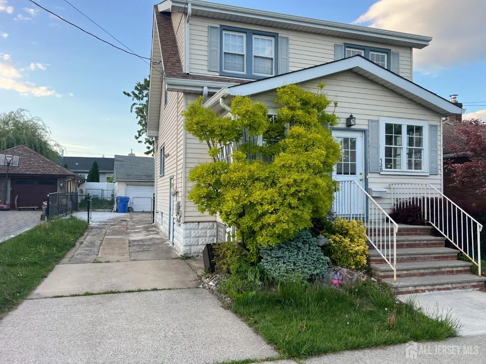 138 Luther Ave Avenue Hopelawn, NJ 08861