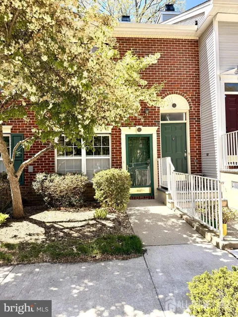 13 Jay Court