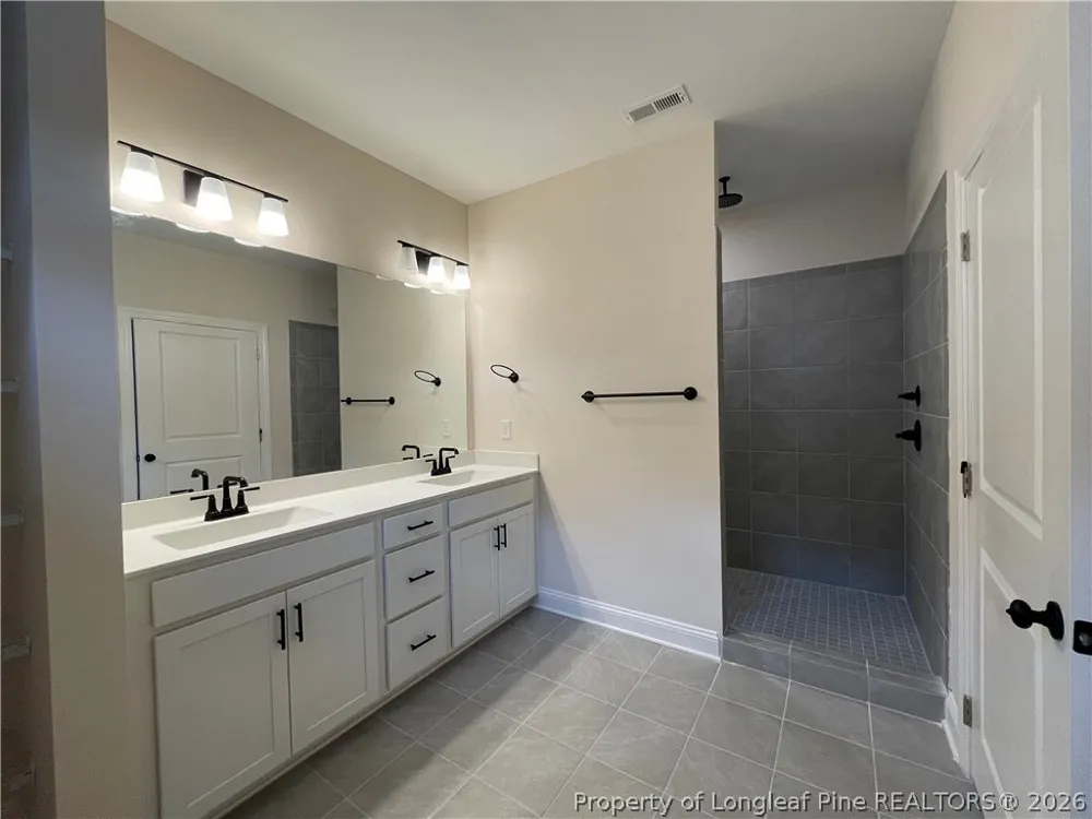 220 Gallery Drive #204 Spring Lake, NC 28390