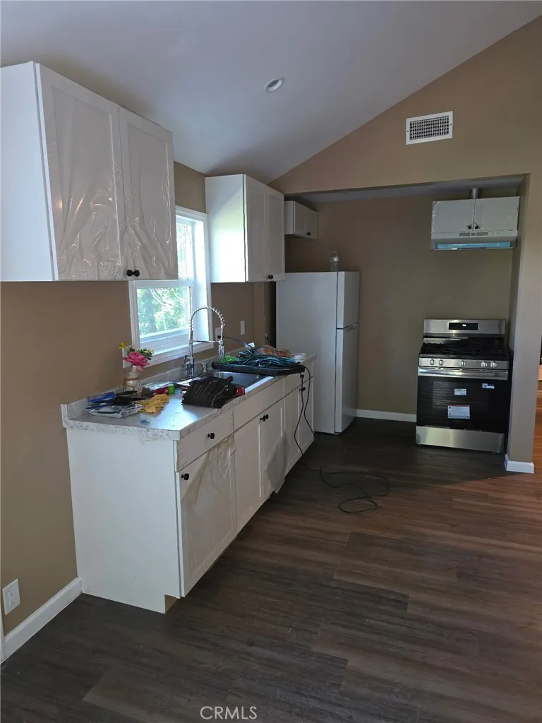 979 Venus Way Crestline, CA 92325