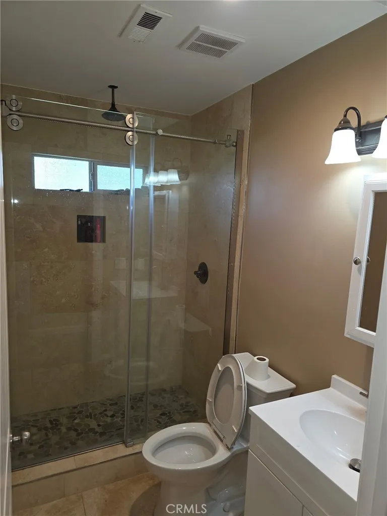 979 Venus Way Crestline, CA 92325