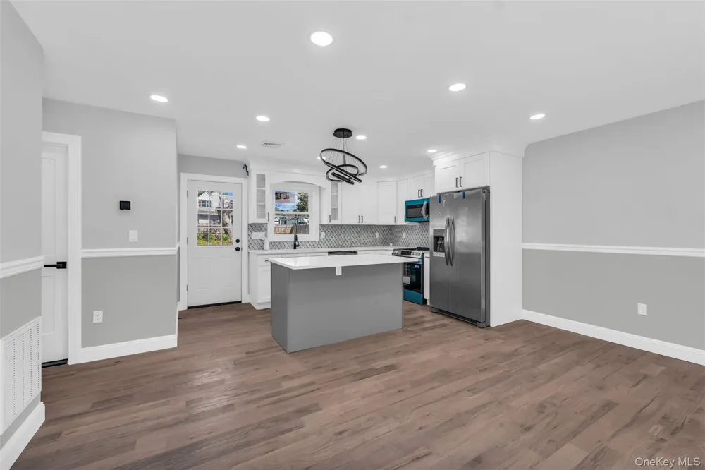 20 Lehigh Avenue Centereach, NY 11720