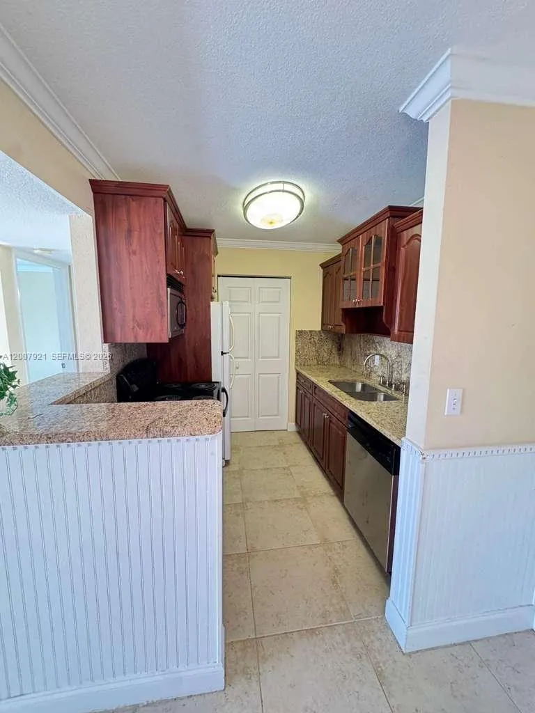455 ALT 19 S #12 Palm Harbor, FL 34683