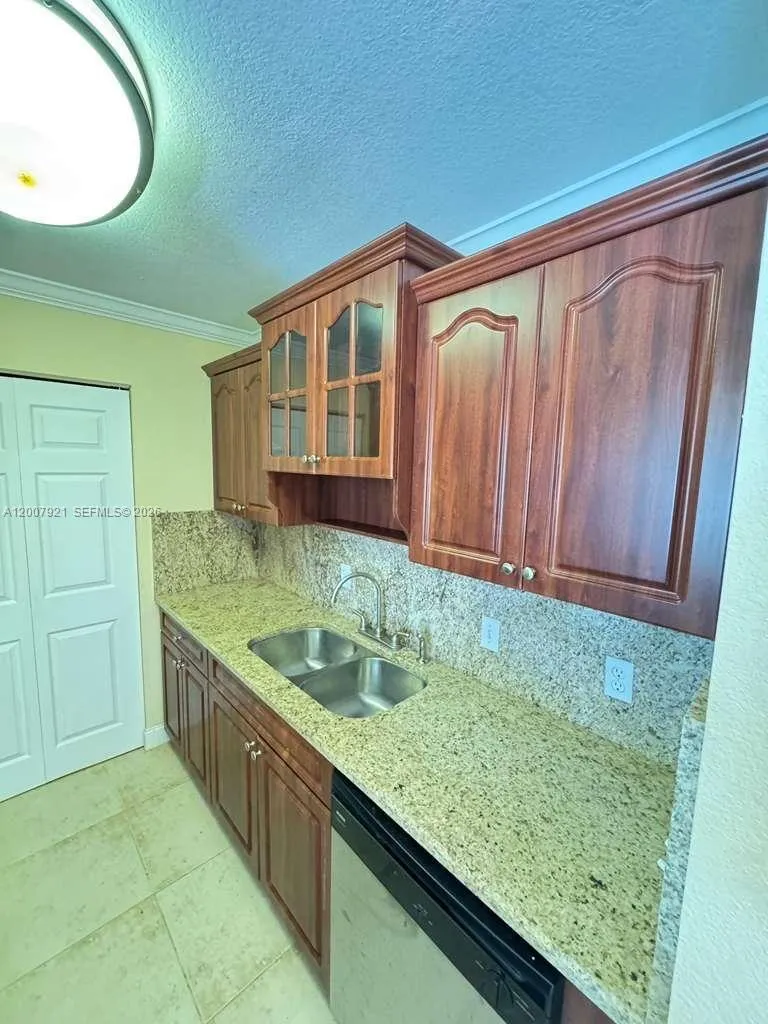 455 ALT 19 S #12 Palm Harbor, FL 34683