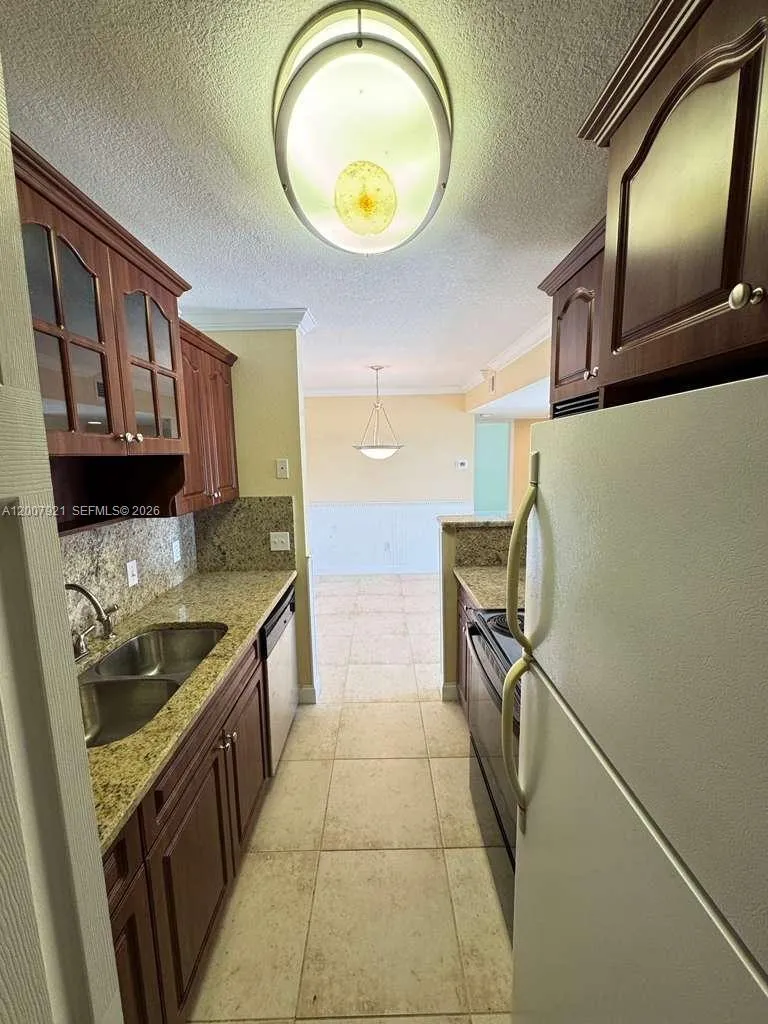 455 ALT 19 S #12 Palm Harbor, FL 34683