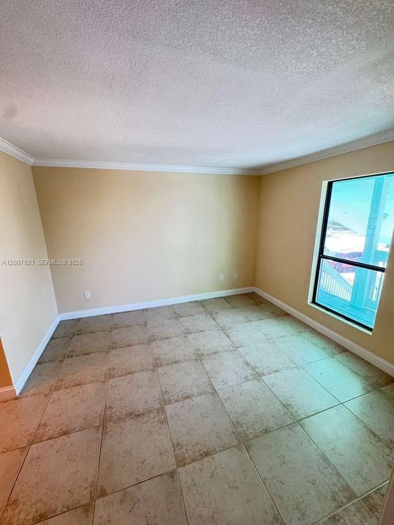 455 ALT 19 S #12 Palm Harbor, FL 34683