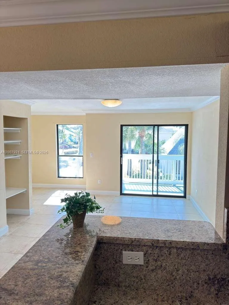 455 ALT 19 S #12 Palm Harbor, FL 34683