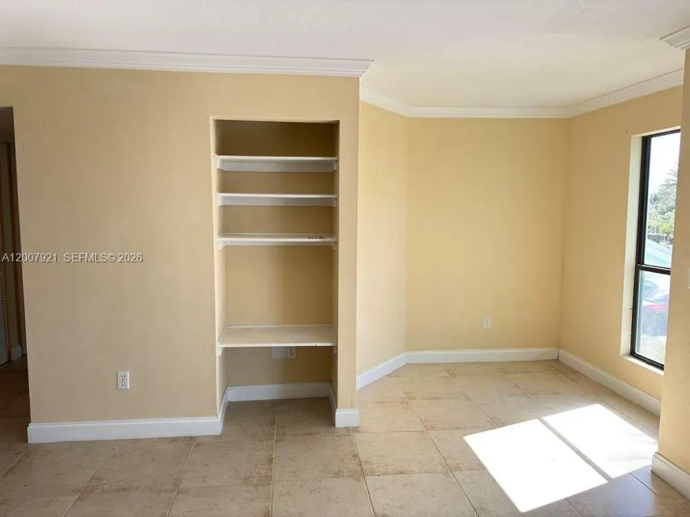455 ALT 19 S #12 Palm Harbor, FL 34683