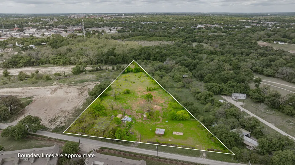 310 Clark Lane Stephenville, TX 76401