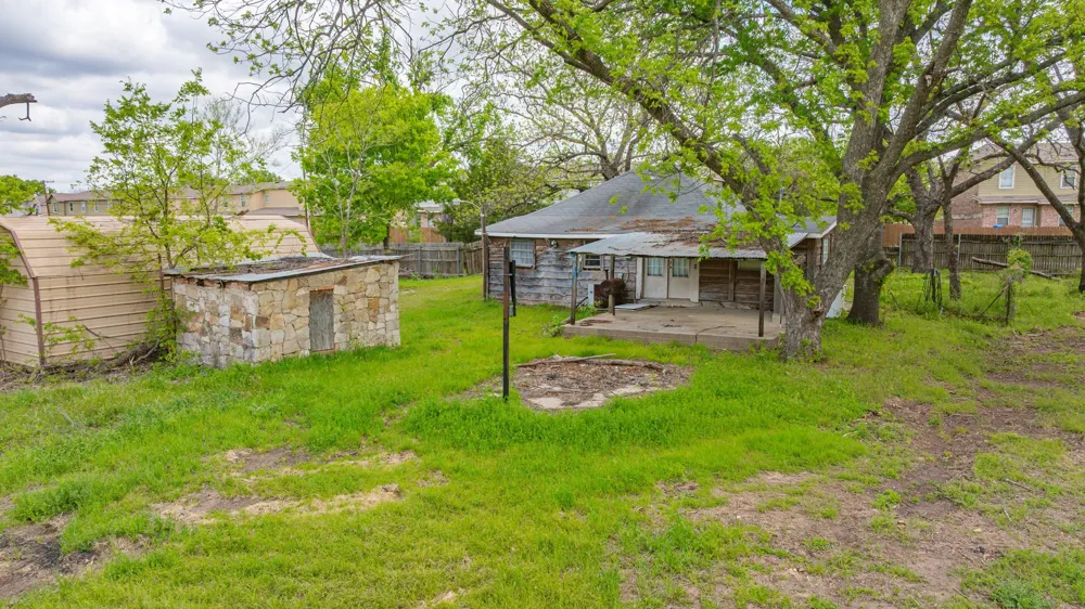 310 Clark Lane Stephenville, TX 76401