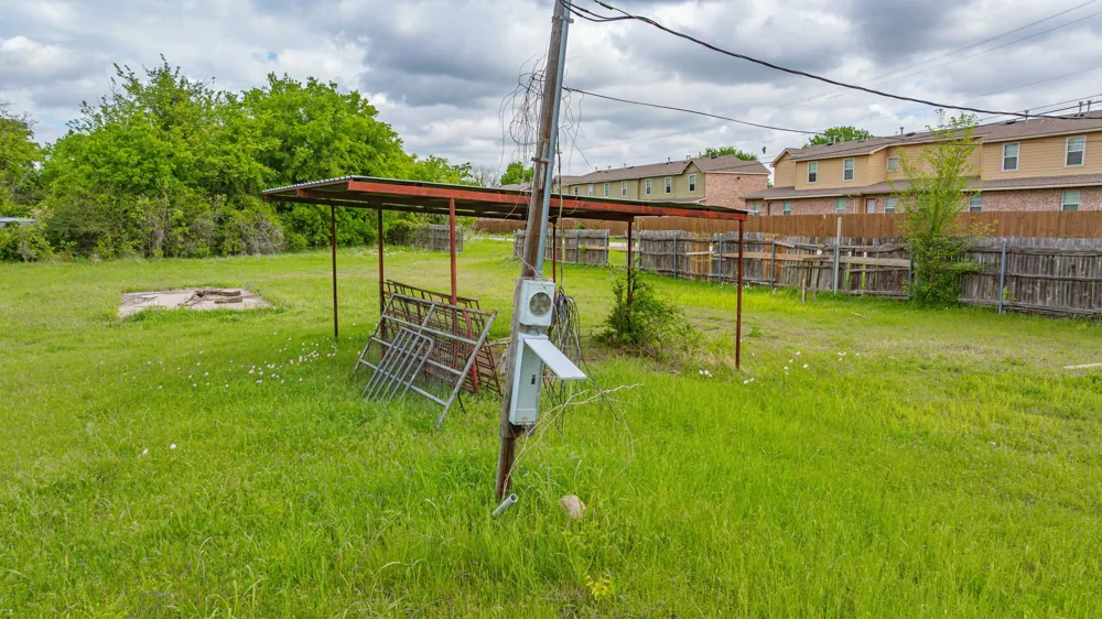 310 Clark Lane Stephenville, TX 76401
